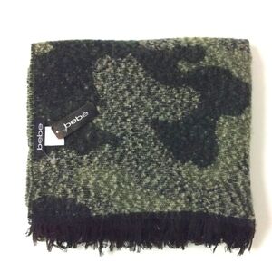 Bebe Scarf Shawl Camouflage Fuzzy NWT Christmas Gift Unisex